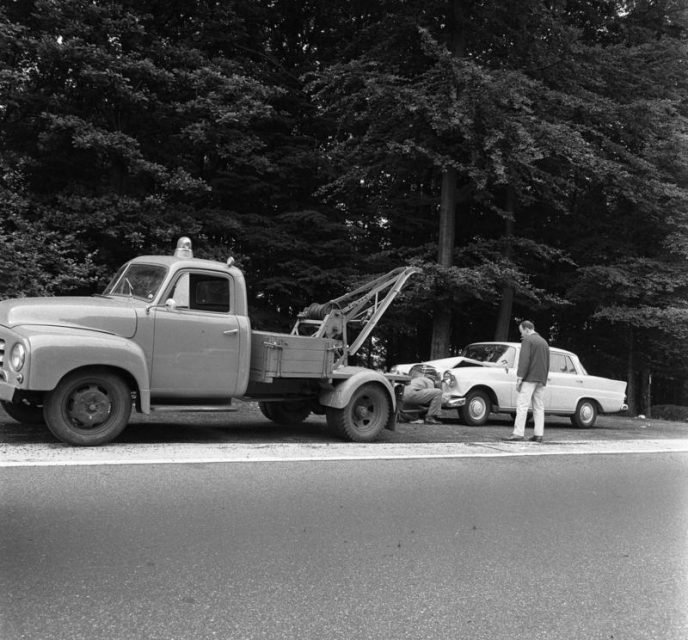 Opel Blitz breakdown truck 1962. By Bundesarchiv-CC-BY-SA 3.0