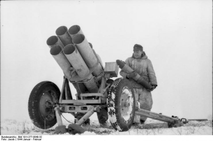Nebelwerfer 41 in Soviet snow. By Bundesarchiv Bild CC-BY-SA 3.0