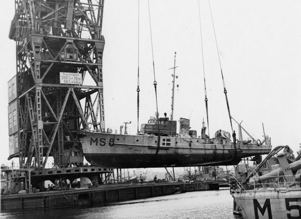 Salvaging of minesweeper MS 8 sunken at 0415 on 29 August 1943