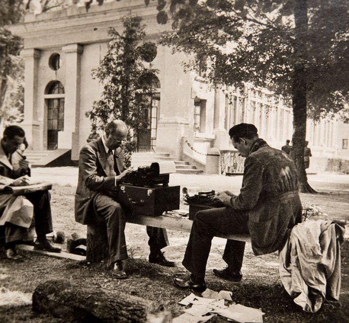 Shirer in Compiegne, France, reporting on the signing of the armistice.