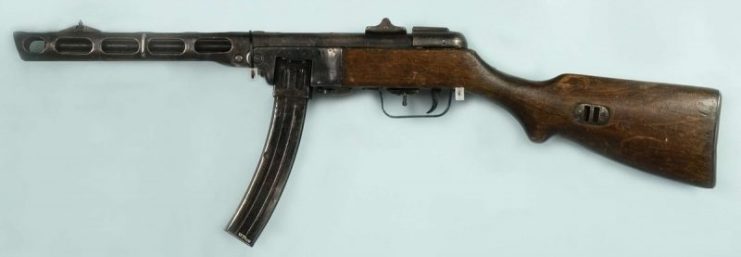 A Soviet made PPSh-41 submachine gun with a box magazine. This particular weapon was manufactured in 1942.Photo: Swedish Army Museum CC BY 4.0