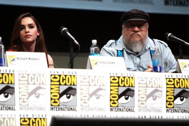 Emilia Clarke (Daenerys Targaryen) and George R. R. Martin. Photo: Gage Skidmore / CC BY-SA 2.0