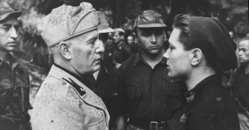 Œuvre Mixte Giuseppe Bacci - Mussolini Et La Seconde Guerre Mondiale