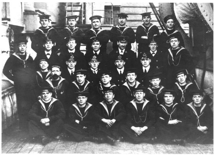 Crew of HMS E18
