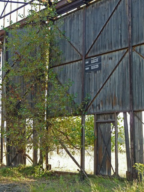 Hangar 2, inside.The airfield Schönwalde was used until 1945 by the German Air Force as an air base. During the Cold War the GSSD settled down.Photo: mr172 CC BY-NC-SA 2.0