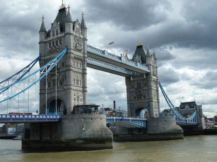 Tower Bridge. Photo: Gyula Péter / CC BY 3.0