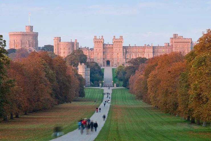 Windsor Castle – Diliff CC BY 2.5