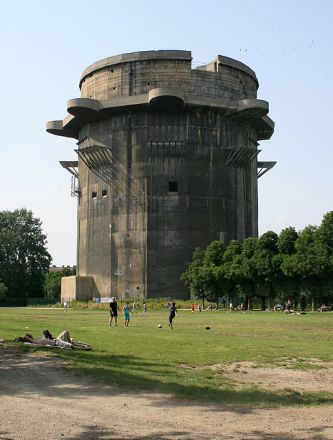 Ausgarten tower in Vienna, picture taken in 2008