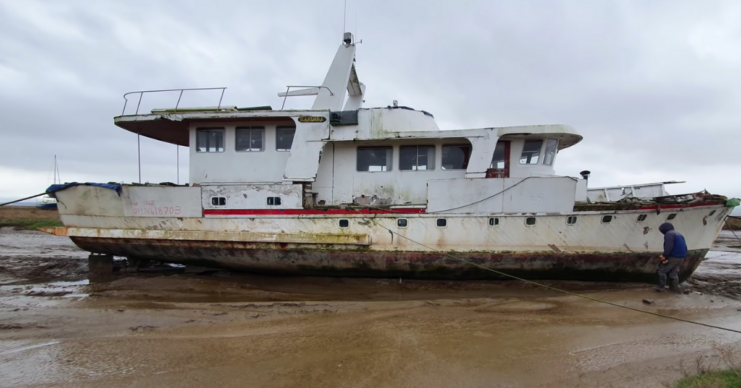 The vessel in disrepair