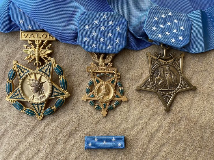 US Medals of Honor. Air Force, Army and Navy types. Part of the AEA Collections. (Photo Credit: Wikipedia / Alexeinikolayevichromanov / CC BY-SA 4.0)