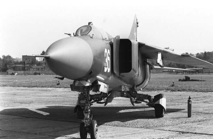 MiG-25