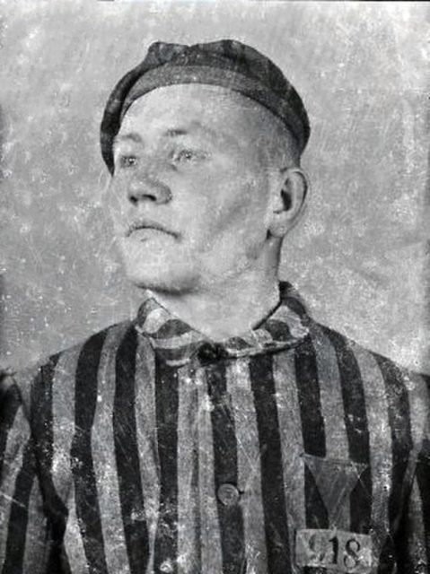 Prison photo of Kazimierz Piechowski