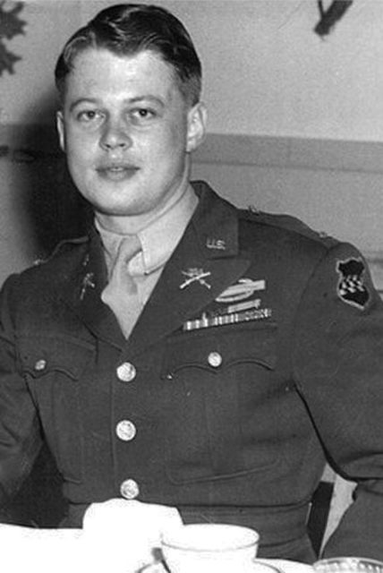 Lyle Bouck in military uniform