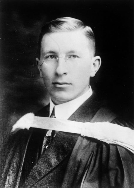 Graduation portrait of Frederick Banting