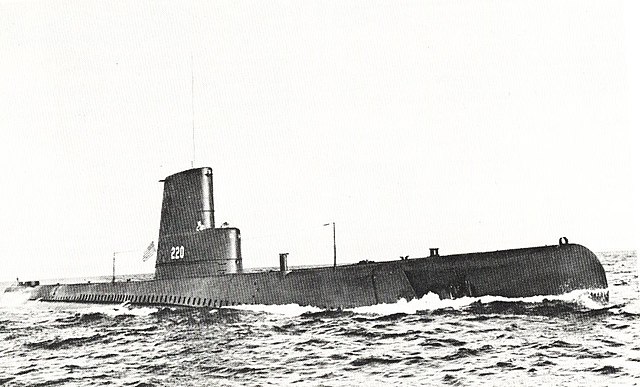 USS Barb (SS-220) at sea
