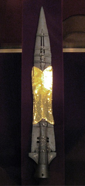The Holy Lance, displayed in the Imperial Treasury at the Hofburg Palace in Vienna, Austria - Wikipedia