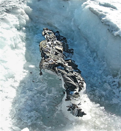 One of the remains of the two soldiers found in the Presena glacier 2012.
