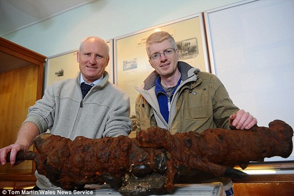 Paul Joseph with archaeologist Martin Little.