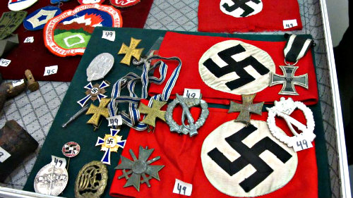 Other WWII keepsakes auctioned off along with the Maxine Carr collection.