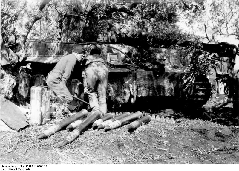 Italien, Panzer VI (Tiger I), Reparatur