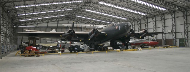 1920px-Halifax_Bomber_Yorkshire_Air_Museum