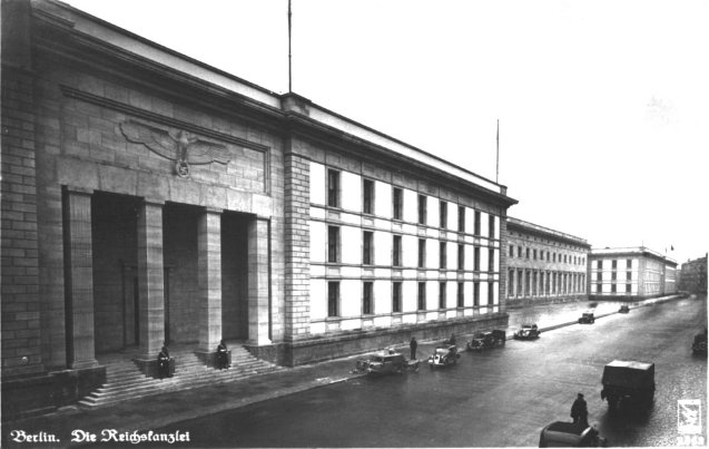 The front of the new Reich Chancellery, after it was completed, the bunkers were located at the back of the building.