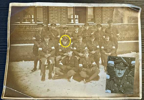 Lieutenant Howard Hands with his comrades