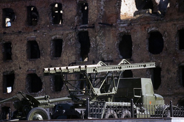 800px-RIAN_archive_461222_Exhibits_at_panoramic_museum_“Stalingrad_Battle”