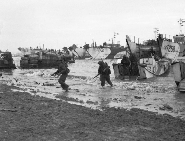 British troops come ashore at Jig Green sector, Gold Beach.