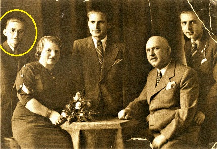 The Young Jew: Freddie Knoller [encircled] with his family --- his father, mother and two other brothers.