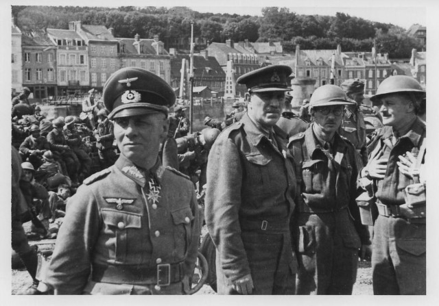 rommel_at_cherbourg_1940