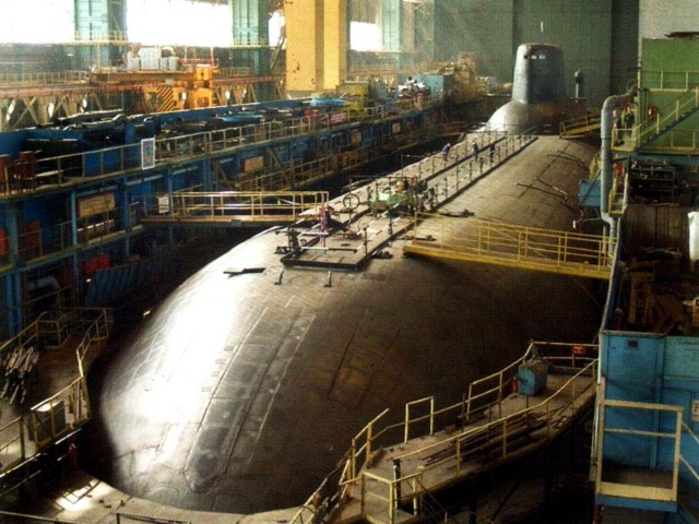 typhoon-class-construction-sub