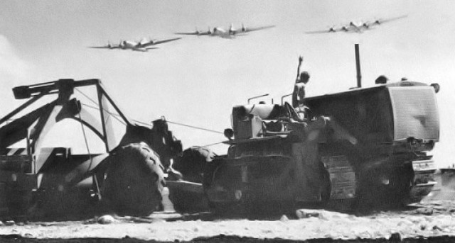 B-29s_Landing_on_Tinian_1944