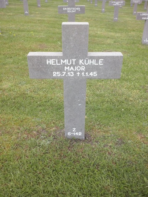 Major Kuhle also crashed and died on almost the same spot. Bf 109G-14/AS WNr. 460339 « Stab III./JG 6