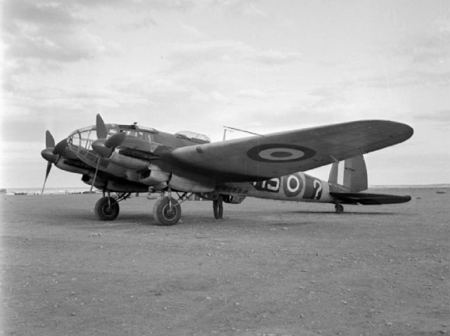 Captured_He_111_in_Libya_1942