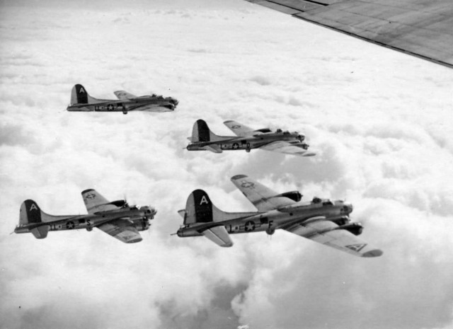 Four_B-17_of_the_91st_BG_401st_BS_Kassel_Mission_Jezebel_Anxious_Angel