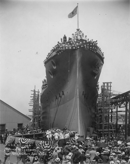 USS_Arizona_launch_arrival_of_sponsor_NARA_19-LC-19A-5_zps32057c66