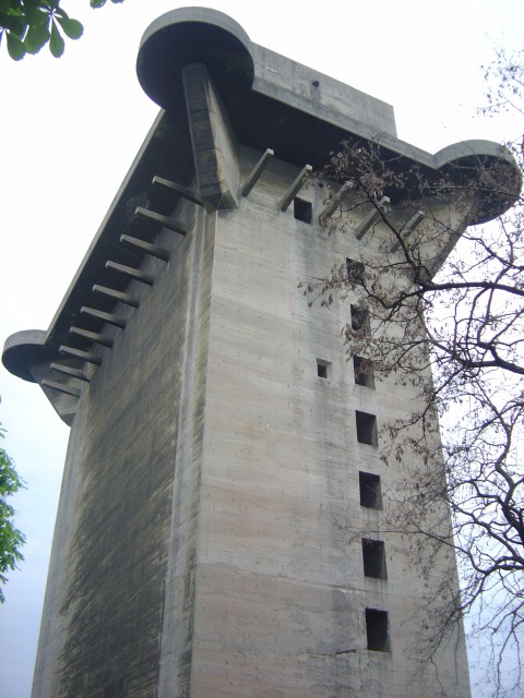 Vienna_flak_tower_dsc01594