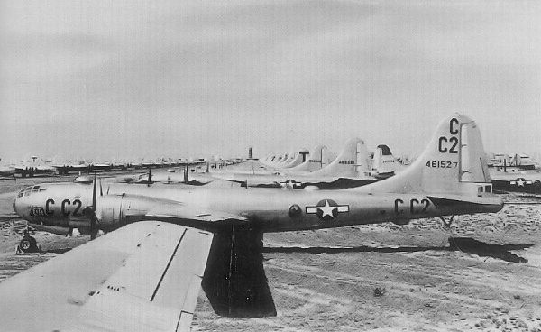 b29s-pyote-air-force-base-texas-post-wwii