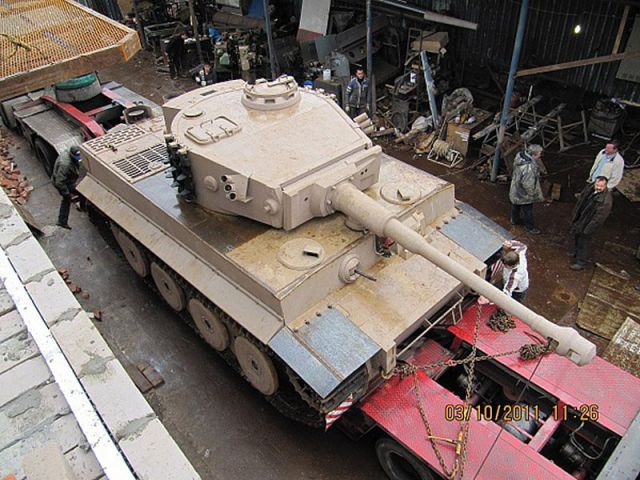 handcrafted_tiger_i_tank_replica_640_57