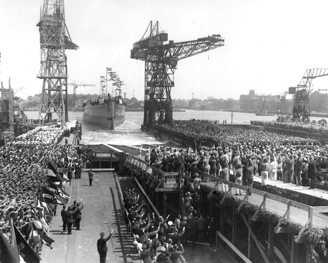 Launch_of_German_cruiser_Admiral_Graf_Spee_in_1934