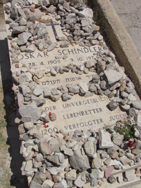 Schindlergrave2010