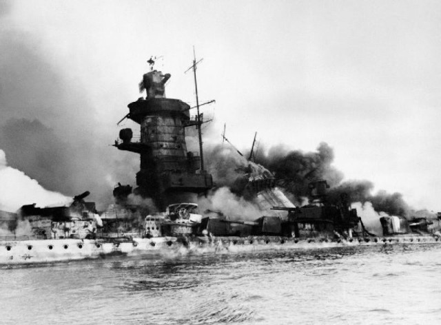 The_German_pocket_battleship_ADMIRAL_GRAF_SPEE_in_flames_after_being_scuttled_off_Montevideo,_Uruguay,_after_the_Battle_of_the_River_Plate,_17_December_1939._A5