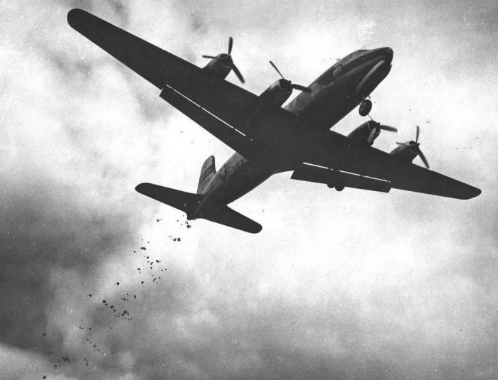 WWII "Candy Bomber" Revisits His "Candy Bombing" Days War History Online