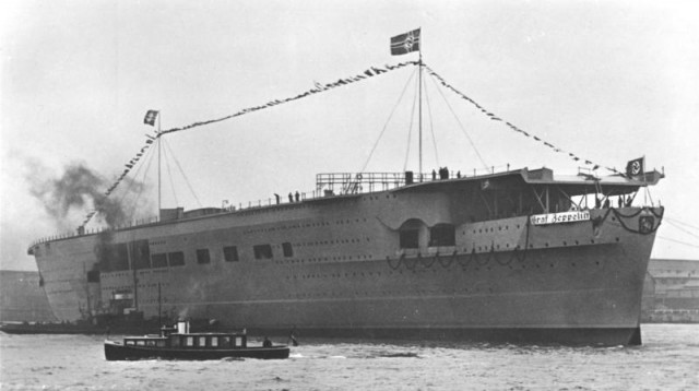 Flugzeugträger "Graf Zeppelin" nach Stapellauf