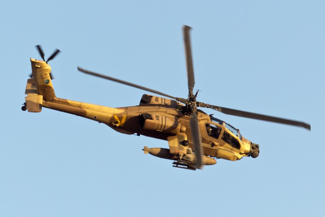 Hatzerim_270613_Apache