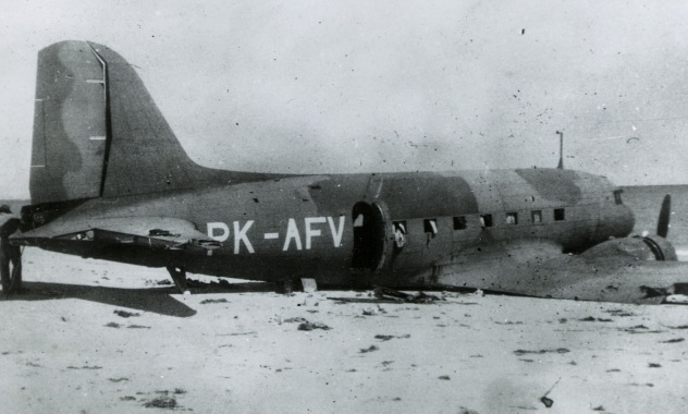 Dutch airliner shot down at Broome and diamonds stolen, during World War Two. Scanned from Library file pic.