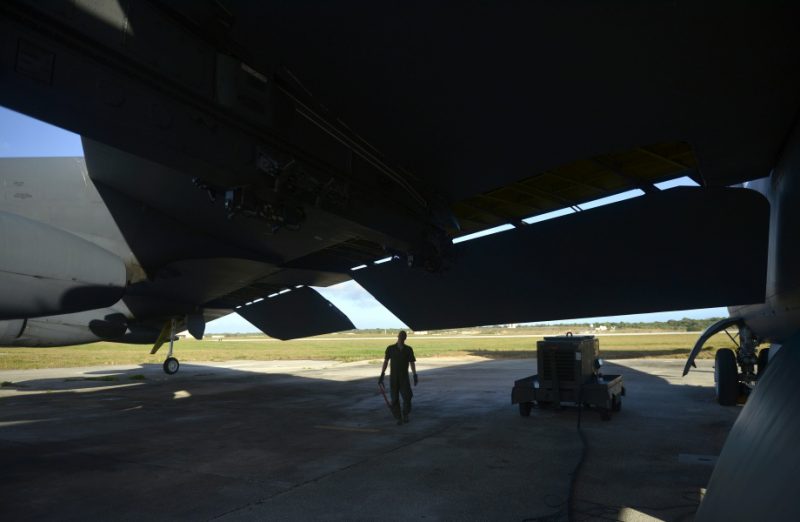 b-52-stratofortress-cockpit-920-10