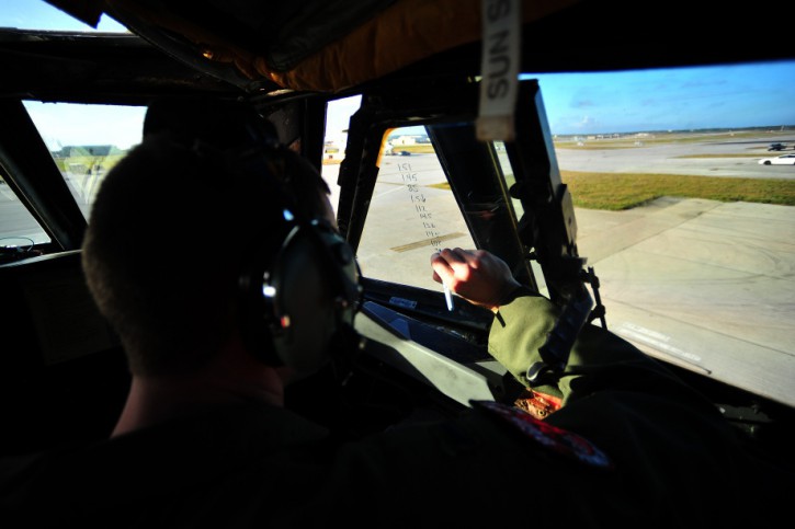 STUNNING! Inside the B-52 Stratofortress in 52 high-res images | War ...