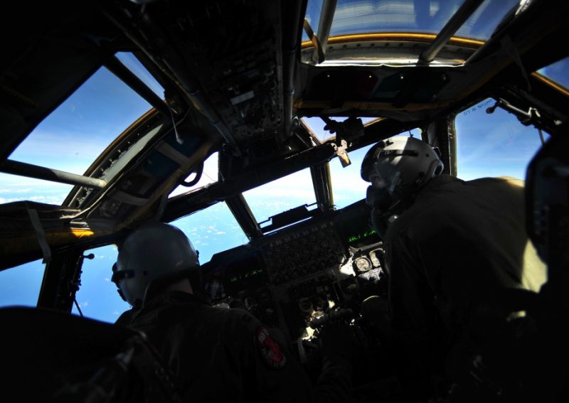 b-52-stratofortress-cockpit-920-12